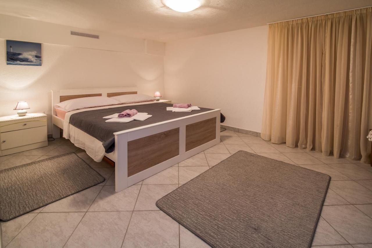 Apartment Samanic Malinska Eksteriør billede
